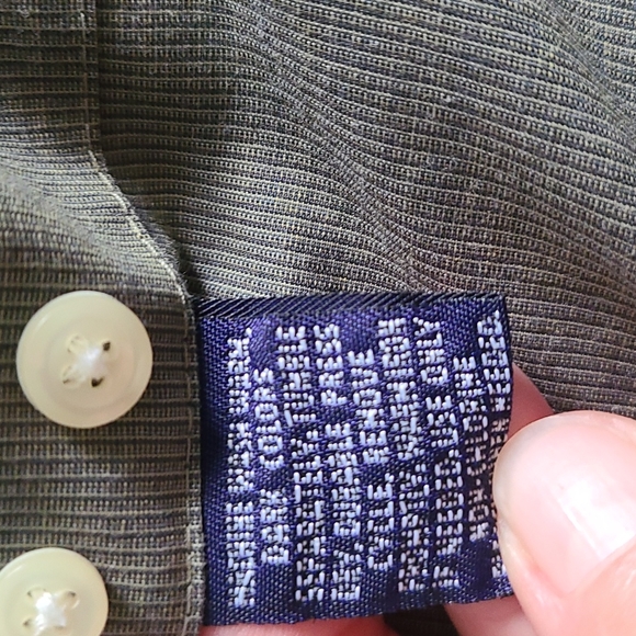 Men's Deess Shirt - Picture 6 of 6